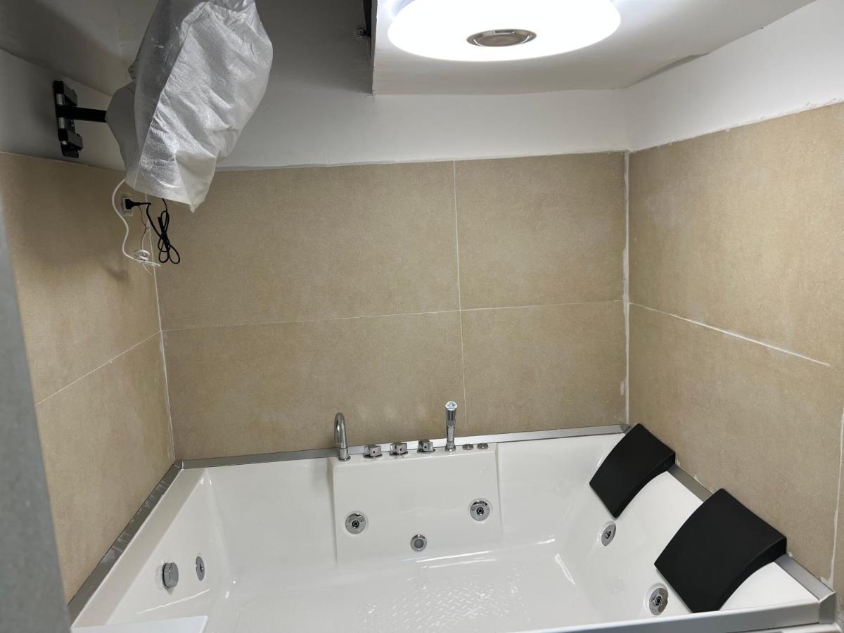 Petite Suite Neapel Exterior foto
